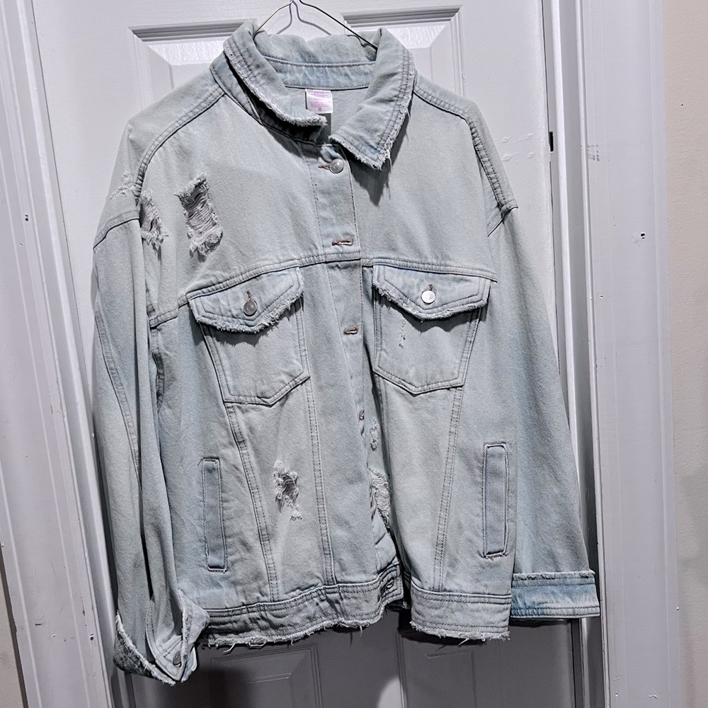No Boundaries Jean Jacket. Size XL.